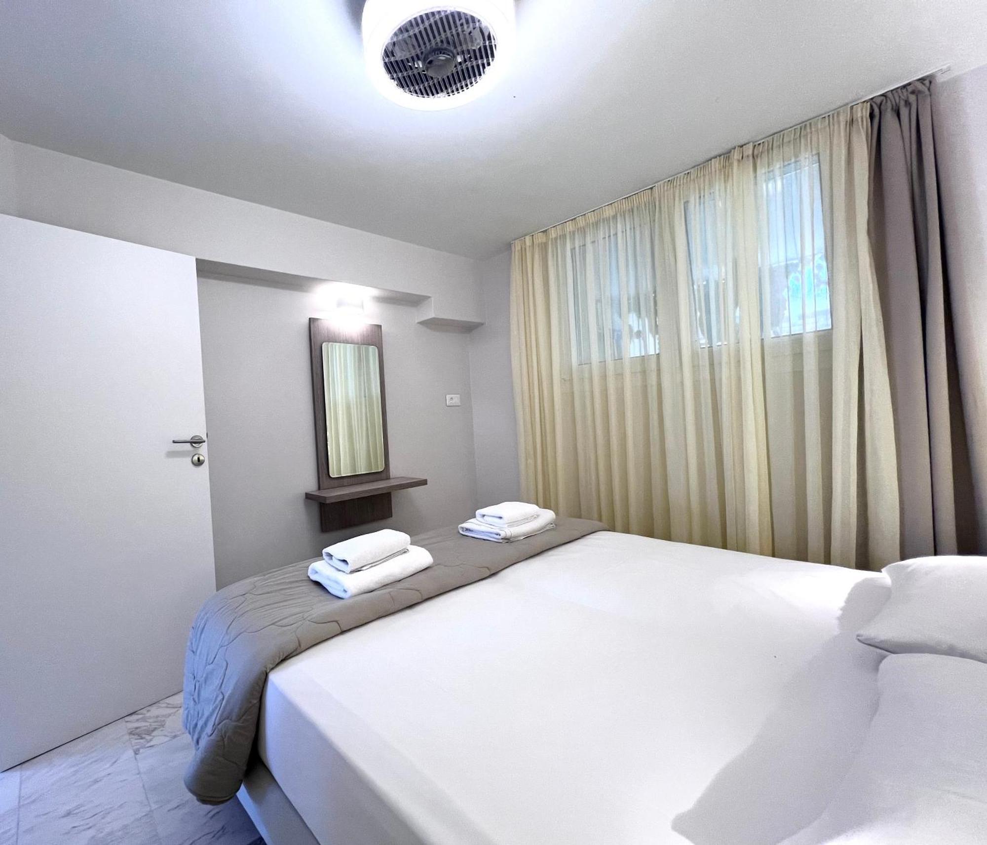 Sea Breeze Apartment Kalamaki  Exterior photo